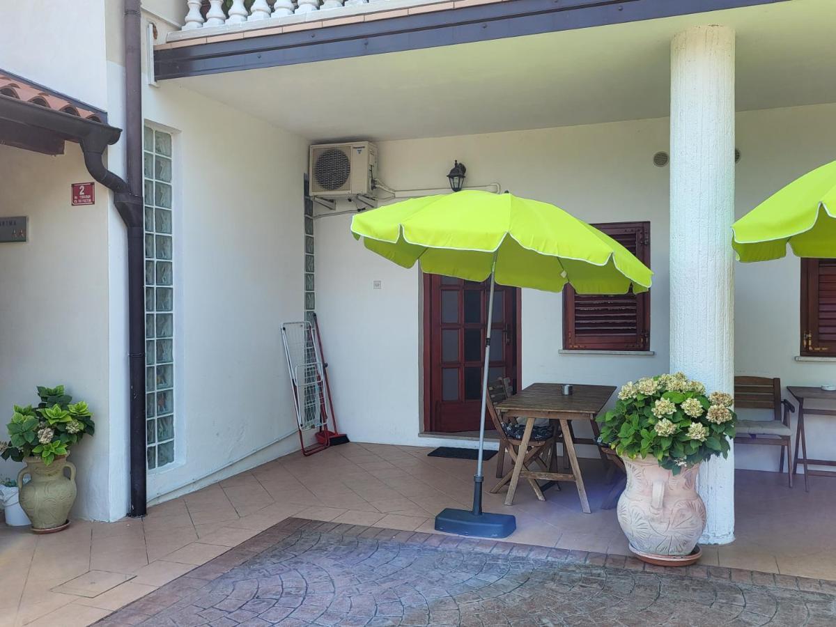 Apartmaji Tim อิซอลา ภายนอก รูปภาพ